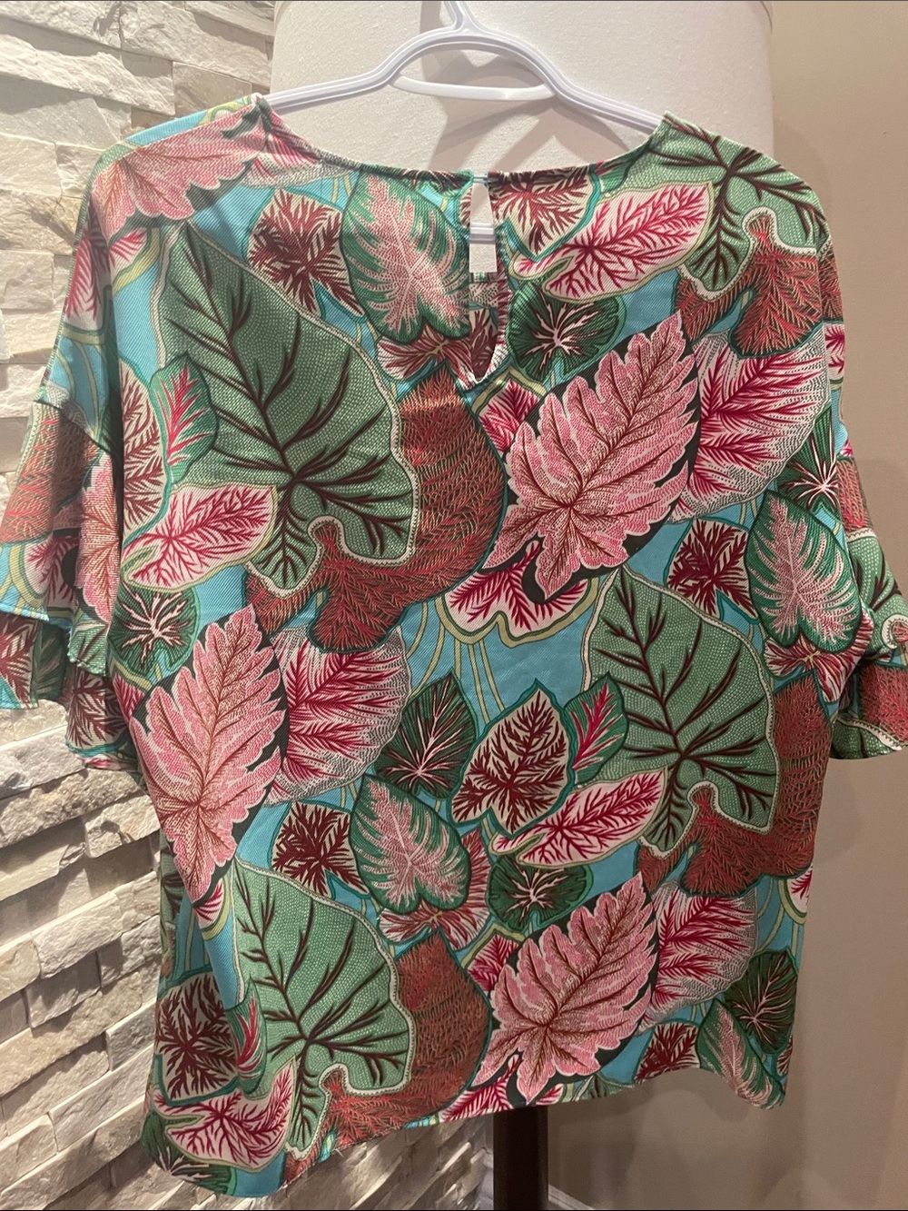 5/$25 Rose & Olive Pink Floral & Teal Leaf Flutter Sleeve Blouse - Picture 5 of 6